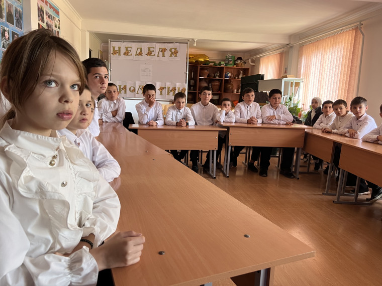 Классный час в 6-9 классах на тему: «Ответственность несовершеннолетнего за правонарушения и преступления».